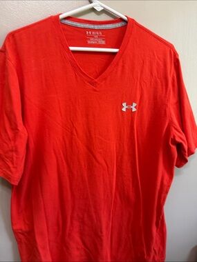 Under Armour Men’s V-Neck Short Sleeve Tee — orange